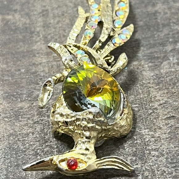 Vintage Beautiful Gold Tone Peacock Brooch Pin Jewel Bird Brooch - Picture 7 of 9
